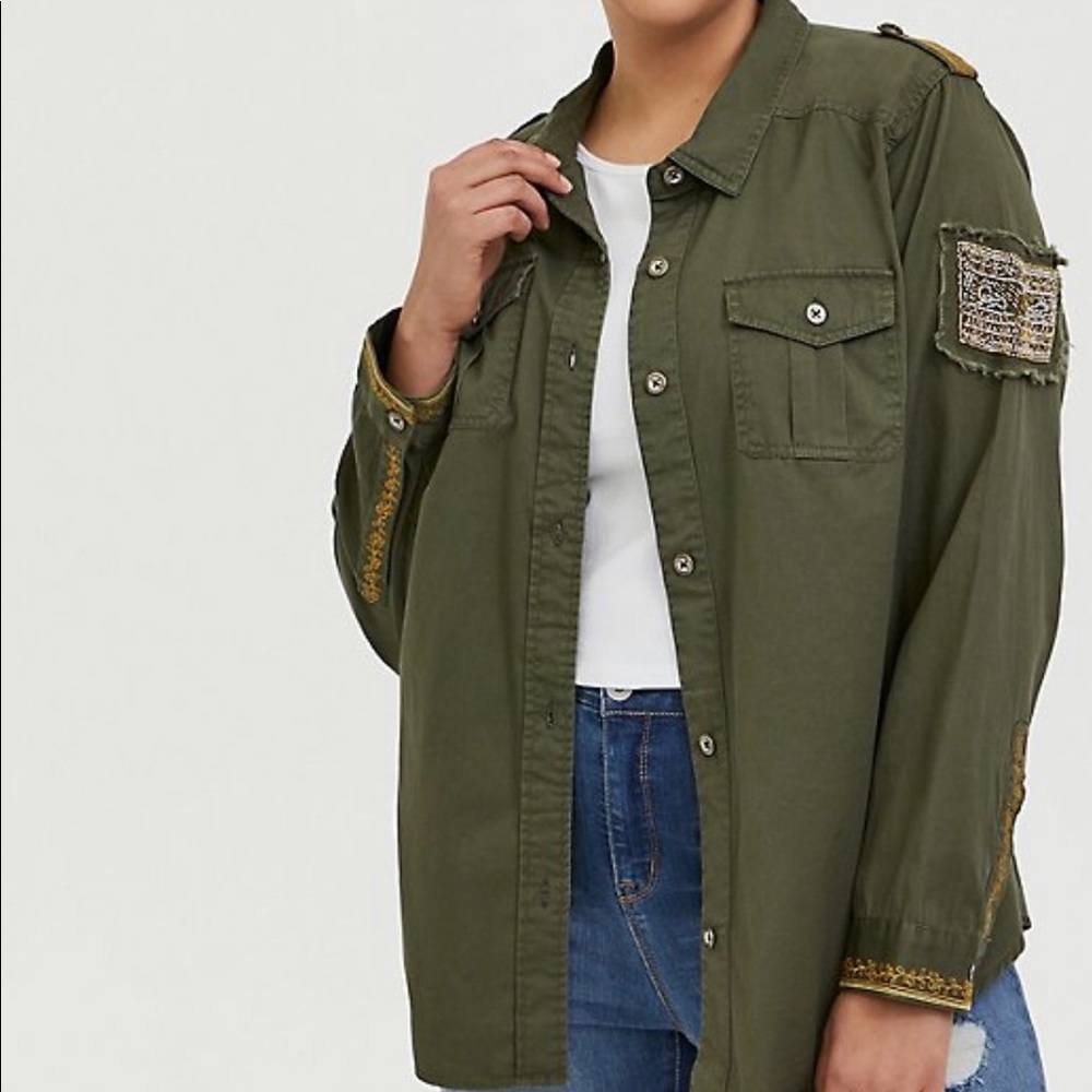 Torrid Women's TWILL MILITARY JACKET Green Blouse Embellished Embroidered 00 M/L